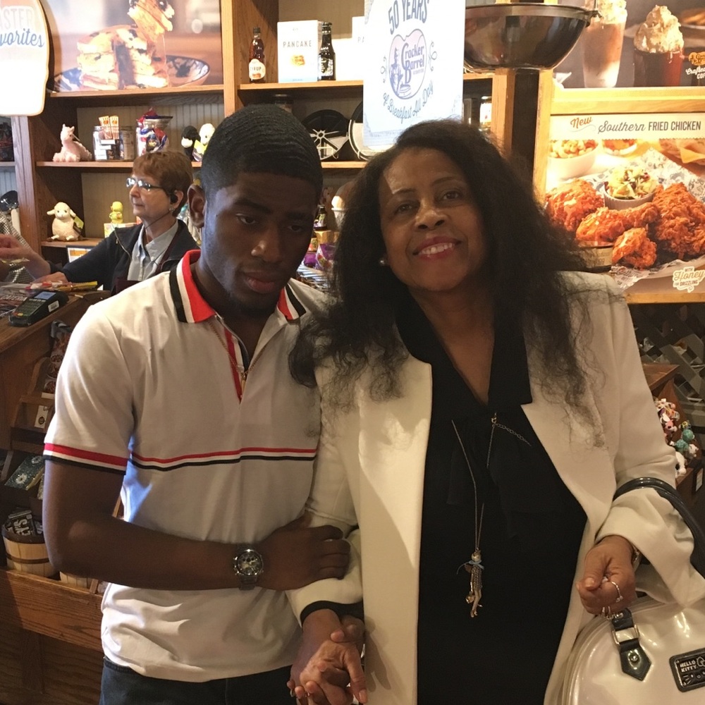 Meet your Posher, Robert